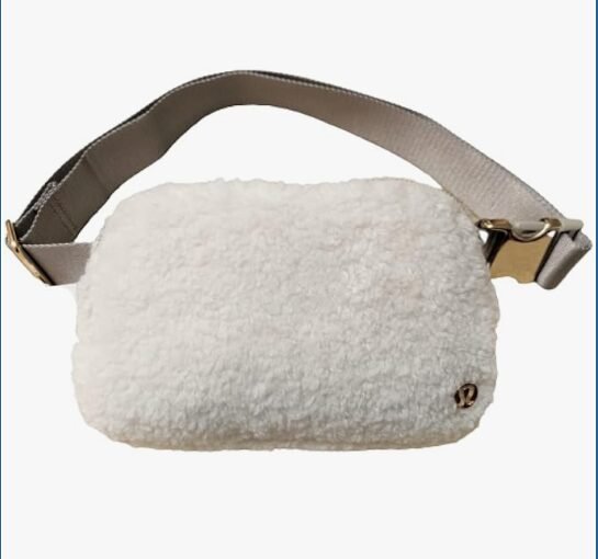 Screenshot - 2026-03-25T145626.328 Lululemon Athletica Everywhere Fleece Belt Bag price in Pakistan